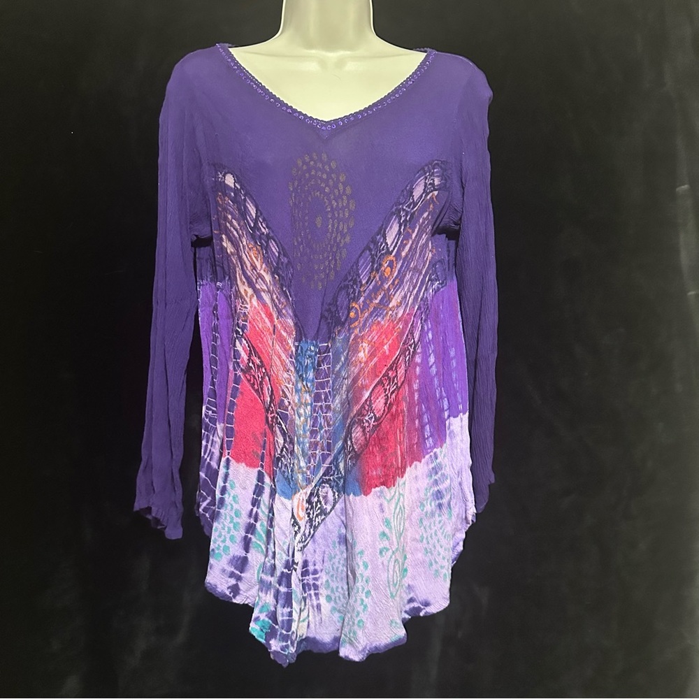Greater Good Women’s Size Medium Long Sleeve Shirt